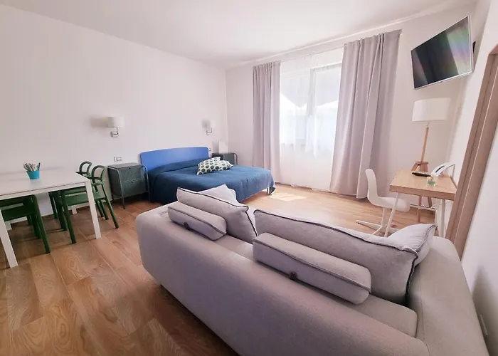 The Garden Hotel apartamentowy 4*